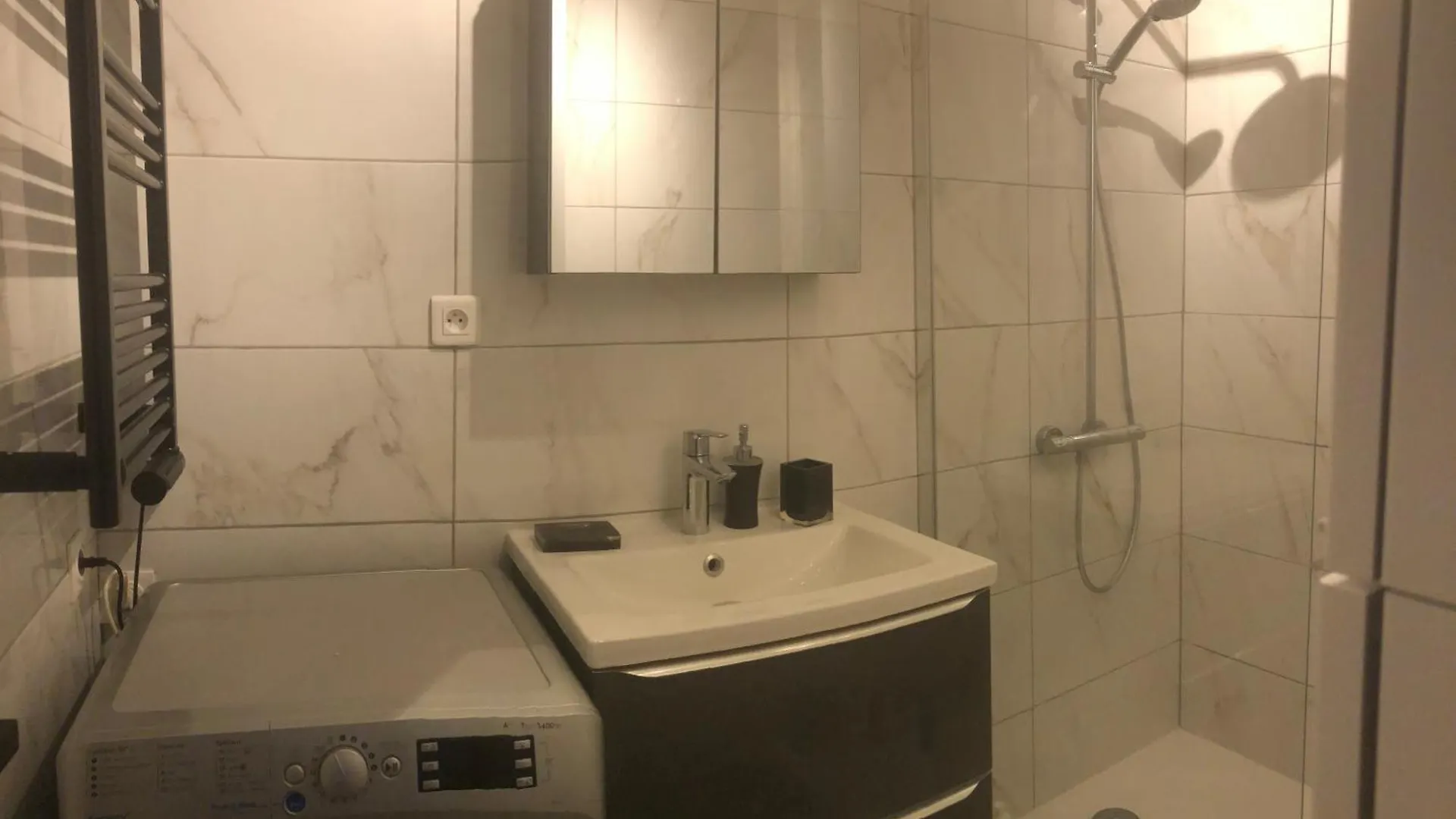 T2 terrasse spacieuse belle vue résidence avec piscine La Croix-Valmer Appartement